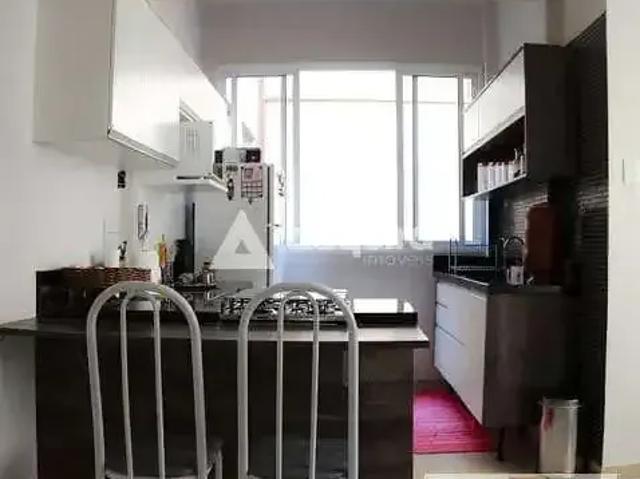 Apartamento para Venda em Ponta Grossa/PR Centro 3 Quartos