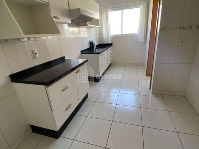 Apartamento para Venda em Ponta Grossa/PR Centro 3 Quartos