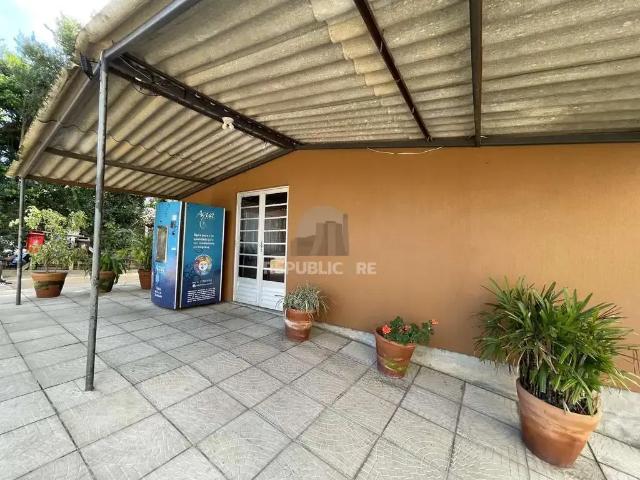 Apartamento para Venda em Porto Alegre/RS Mário Quintana 2 Quartos