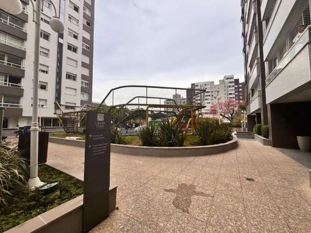 Apartamento para Venda em Porto Alegre/RS Menino Deus 3 Quartos