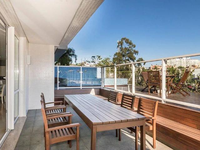 Apartamento para Venda em Porto Alegre/RS Menino Deus 4 Quartos