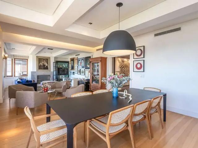 Apartamento para Venda em Porto Alegre/RS Moinhos de Vento 4 Quartos