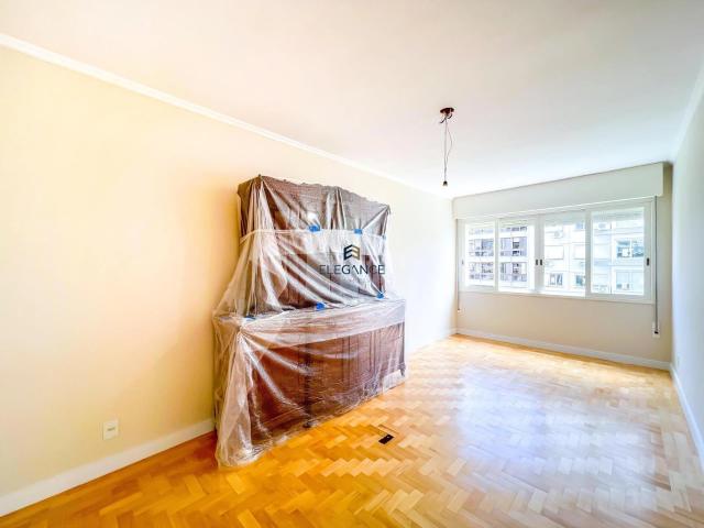 Apartamento para Venda em Porto Alegre/RS Moinhos de Vento 4 Quartos
