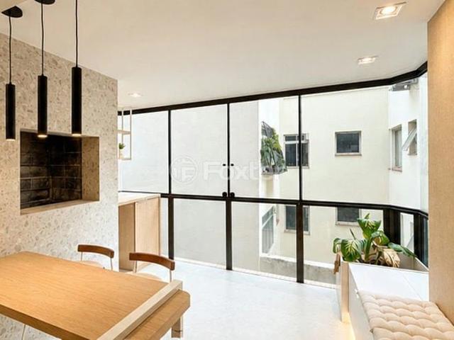 Apartamento para Venda em Porto Alegre/RS Mont Serrat 2 Quartos