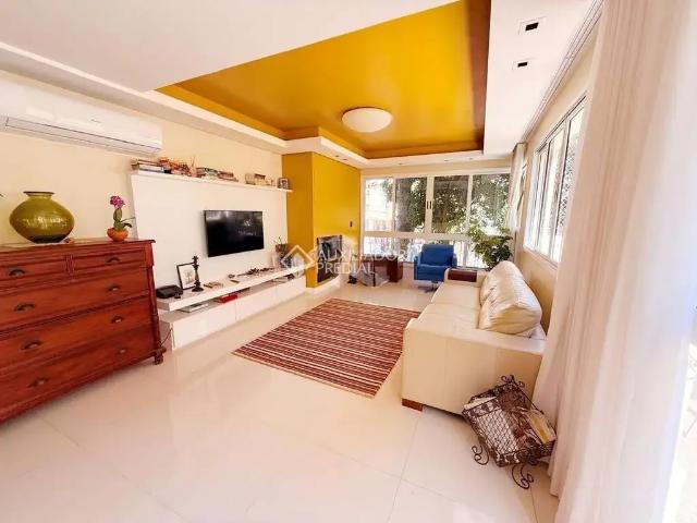 Apartamento para Venda em Porto Alegre/RS Mont Serrat 2 Quartos