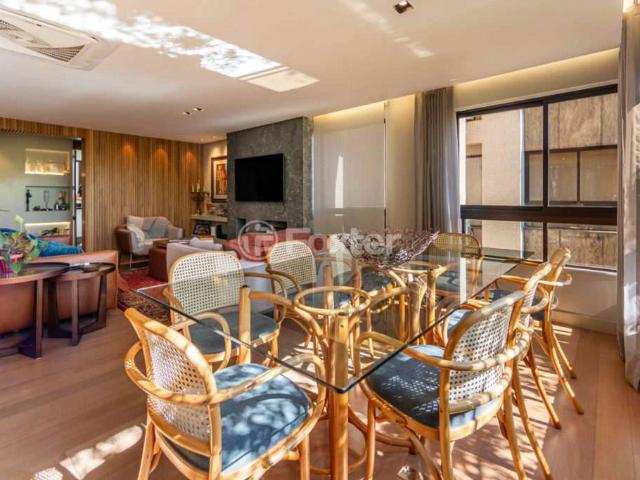 Apartamento para Venda em Porto Alegre/RS Mont Serrat 3 Quartos
