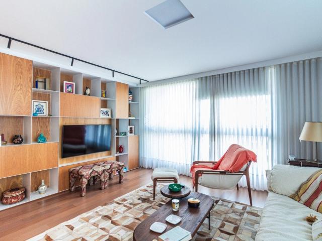 Apartamento para Venda em Porto Alegre/RS Mont Serrat 3 Quartos