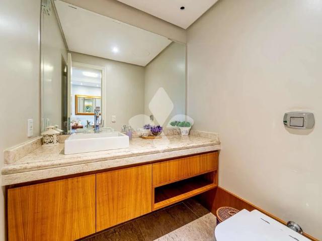 Apartamento para Venda em Porto Alegre/RS Mont Serrat 3 Quartos