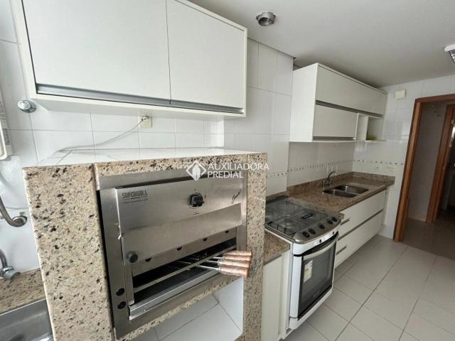 Apartamento para Venda em Porto Alegre/RS Mont Serrat 3 Quartos