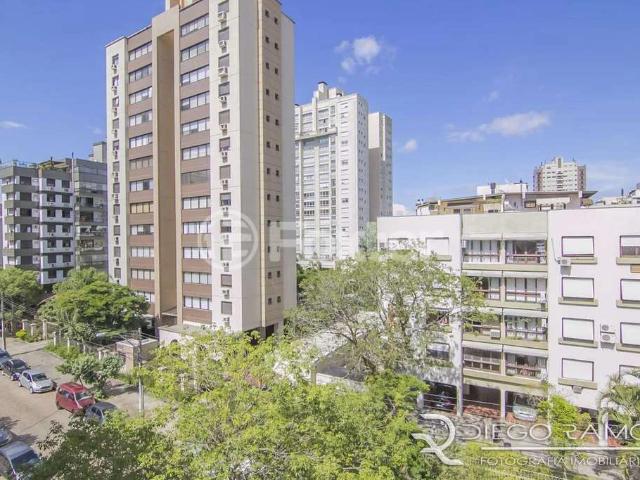 Apartamento para Venda em Porto Alegre/RS Auxiliadora 2 Quartos