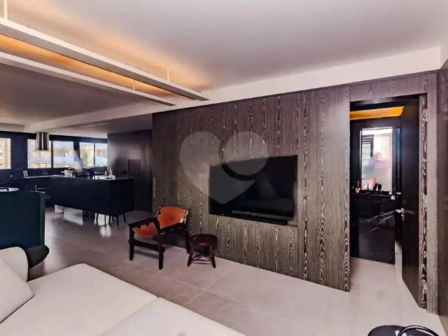 Apartamento para Venda em Porto Alegre/RS Auxiliadora 2 Quartos