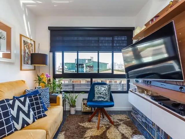 Apartamento para Venda em Porto Alegre/RS Azenha 1 Quartos