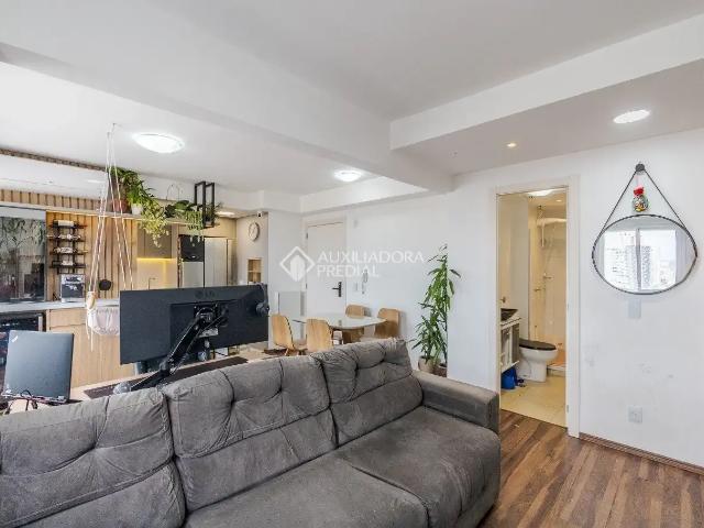Apartamento para Venda em Porto Alegre/RS Azenha 2 Quartos
