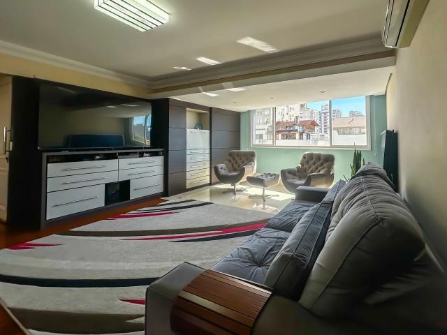 Apartamento para Venda em Porto Alegre/RS Bom Fim 3 Quartos