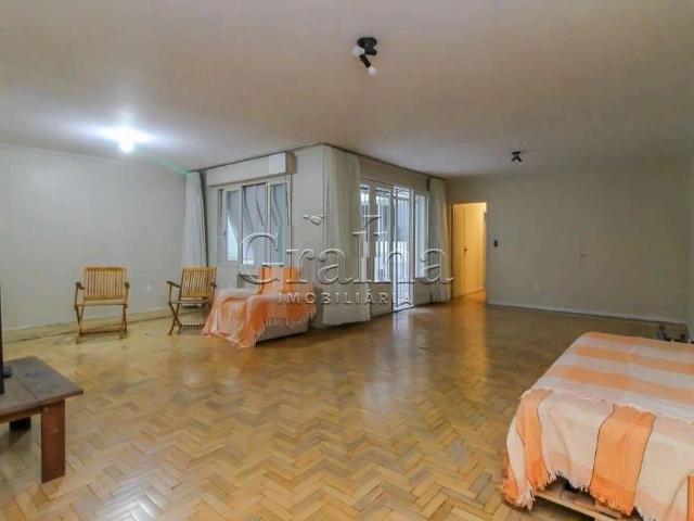 Apartamento para Venda em Porto Alegre/RS Bom Fim 3 Quartos