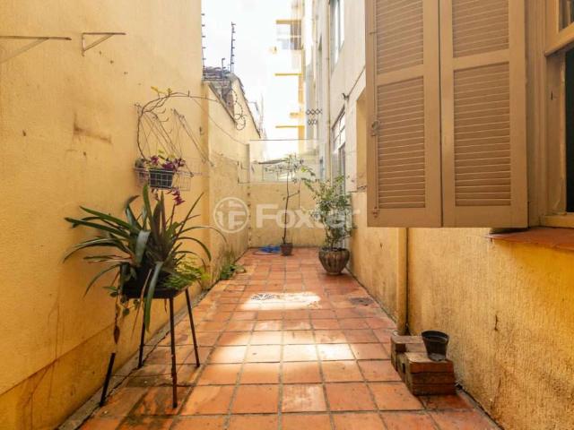 Apartamento para Venda em Porto Alegre/RS Bom Fim 2 Quartos
