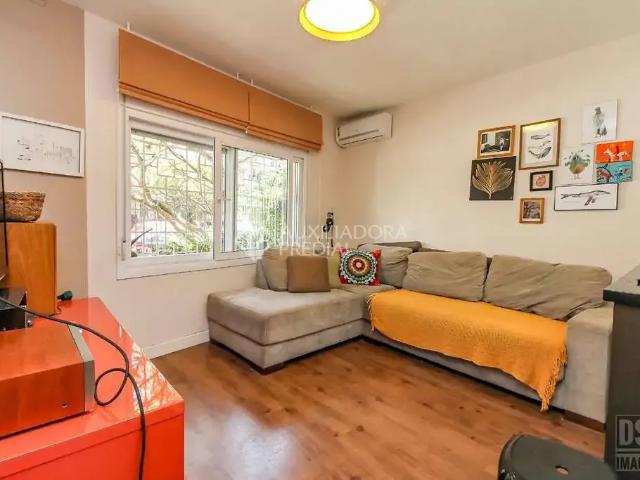Apartamento para Venda em Porto Alegre/RS Bom Fim 2 Quartos