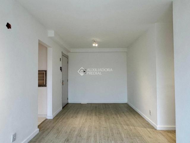 Apartamento para Venda em Porto Alegre/RS Cavalhada 3 Quartos