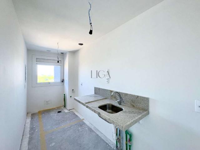 Apartamento para Venda em Porto Alegre/RS Central Parque 2 Quartos
