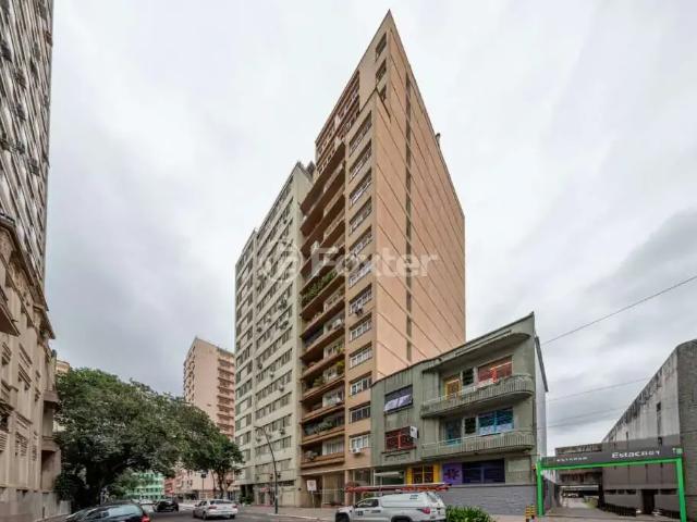 Apartamento para Venda em Porto Alegre/RS Centro Histórico 3 Quartos