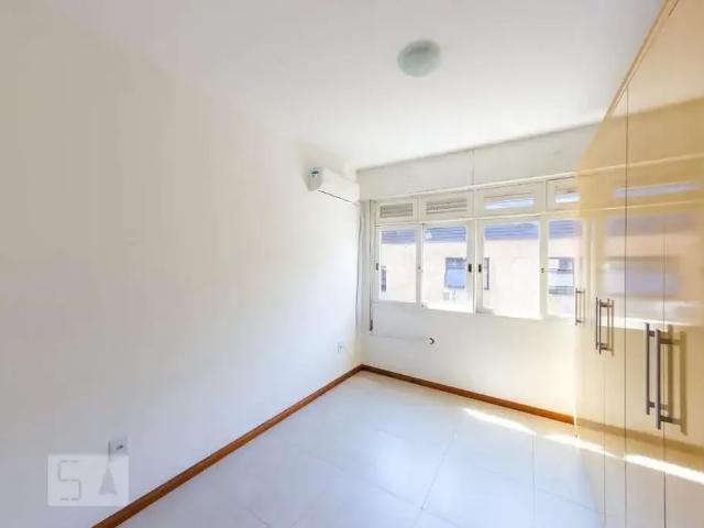 Apartamento para Venda em Porto Alegre/RS Centro Histórico 1 Quartos