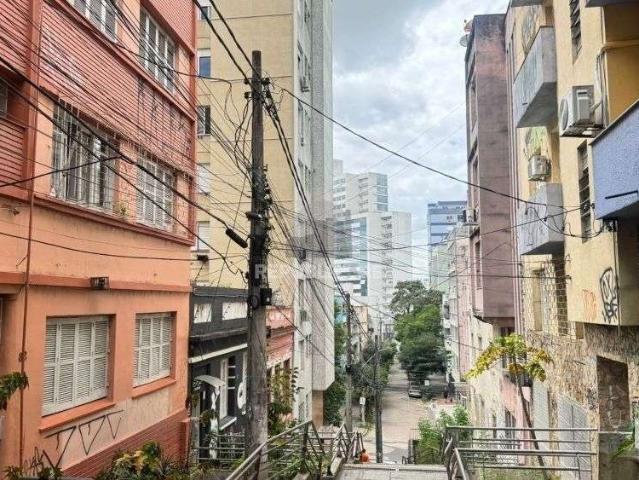 Apartamento para Venda em Porto Alegre/RS Centro Histórico 2 Quartos