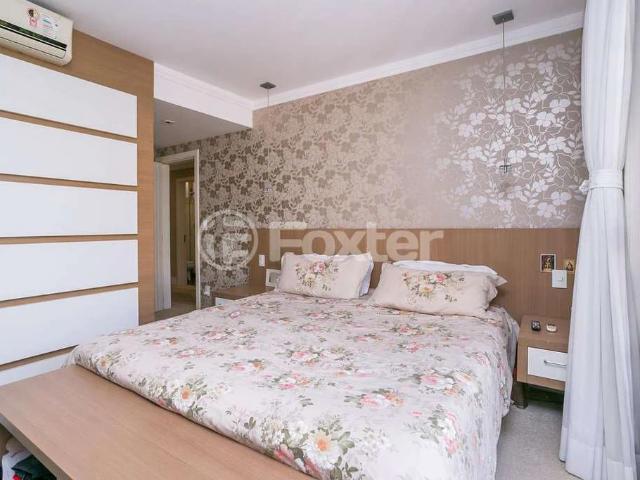 Apartamento para Venda em Porto Alegre/RS Cristal 3 Quartos