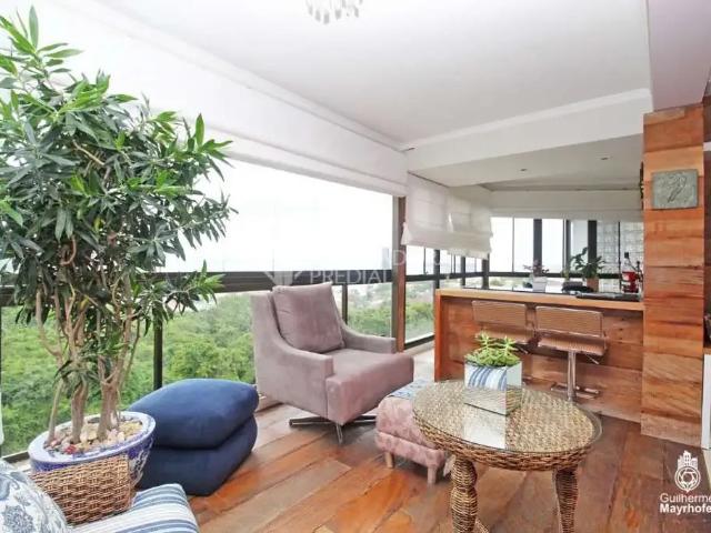 Apartamento para Venda em Porto Alegre/RS Cristal 3 Quartos