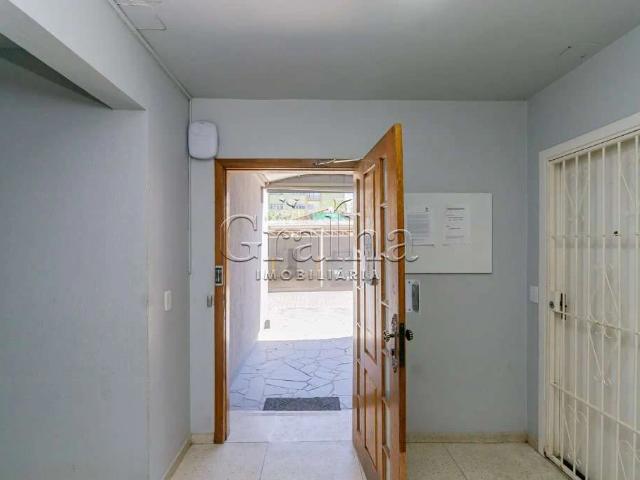 Apartamento para Venda em Porto Alegre/RS Cristal 3 Quartos