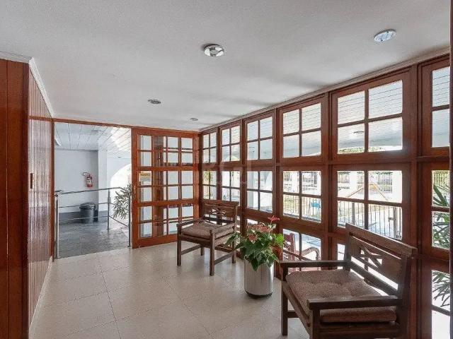 Apartamento para Venda em Porto Alegre/RS Cristal 2 Quartos