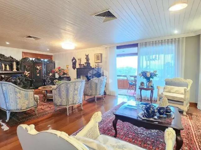 Apartamento para Venda em Porto Alegre/RS Cristal 4 Quartos