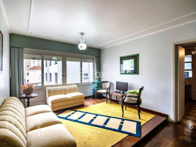 Apartamento para Venda em Porto Alegre/RS Farroupilha 3 Quartos