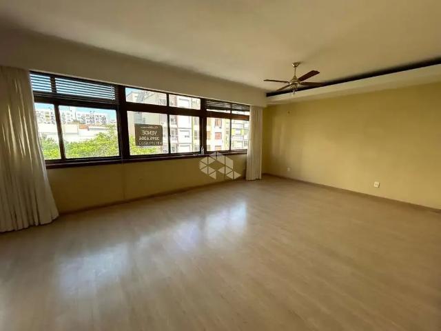 Apartamento para Venda em Porto Alegre/RS Farroupilha 3 Quartos