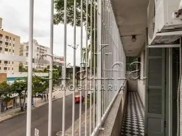 Apartamento para Venda em Porto Alegre/RS Farroupilha 3 Quartos
