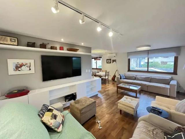 Apartamento para Venda em Porto Alegre/RS Farroupilha 3 Quartos
