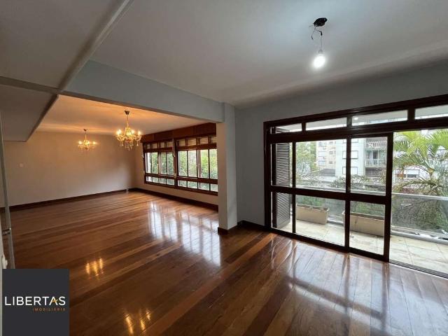 Apartamento para Venda em Porto Alegre/RS Farroupilha 3 Quartos