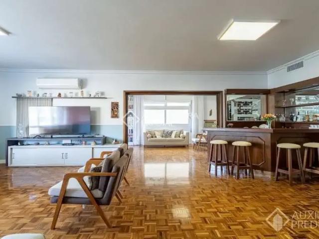 Apartamento para Venda em Porto Alegre/RS Farroupilha 4 Quartos