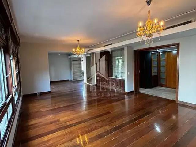 Apartamento para Venda em Porto Alegre/RS Farroupilha 4 Quartos