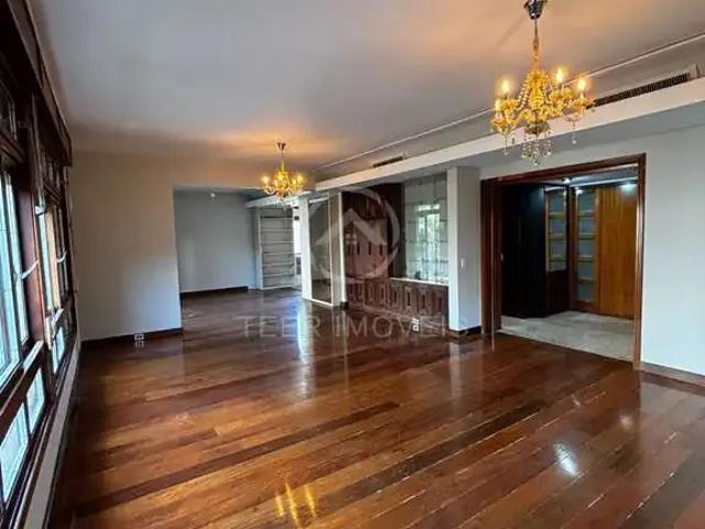 Apartamento para Venda em Porto Alegre/RS Farroupilha 4 Quartos