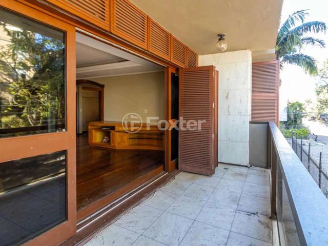Apartamento para Venda em Porto Alegre/RS Farroupilha 4 Quartos