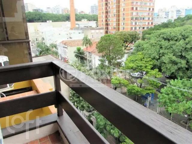 Apartamento para Venda em Porto Alegre/RS Floresta 3 Quartos