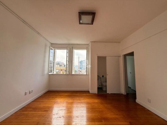 Apartamento para Venda em Porto Alegre/RS Floresta 3 Quartos
