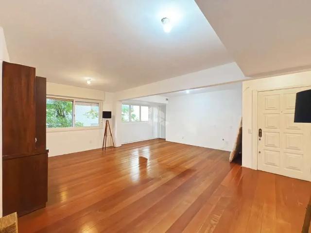 Apartamento para Venda em Porto Alegre/RS Floresta 3 Quartos