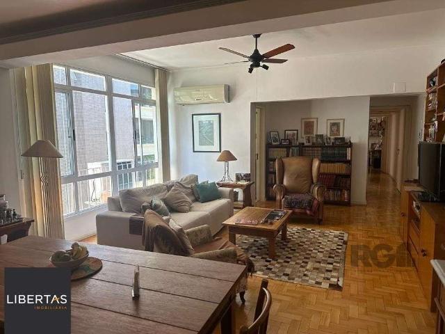 Apartamento para Venda em Porto Alegre/RS Floresta 3 Quartos