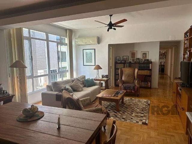 Apartamento para Venda em Porto Alegre/RS Floresta 3 Quartos