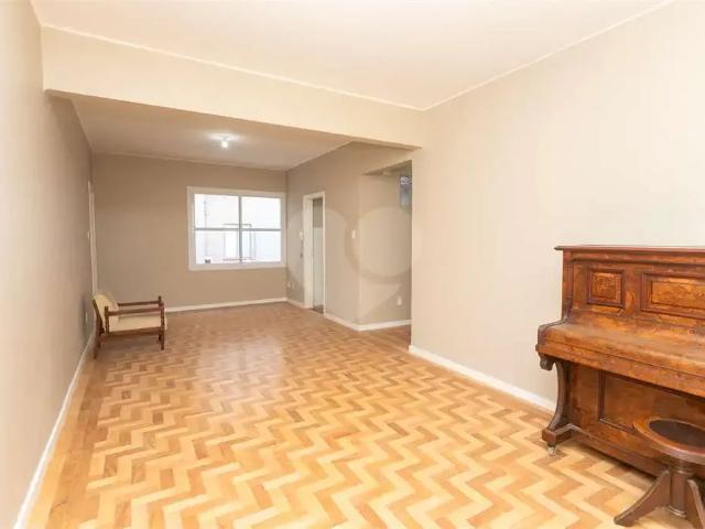 Apartamento para Venda em Porto Alegre/RS Floresta 4 Quartos