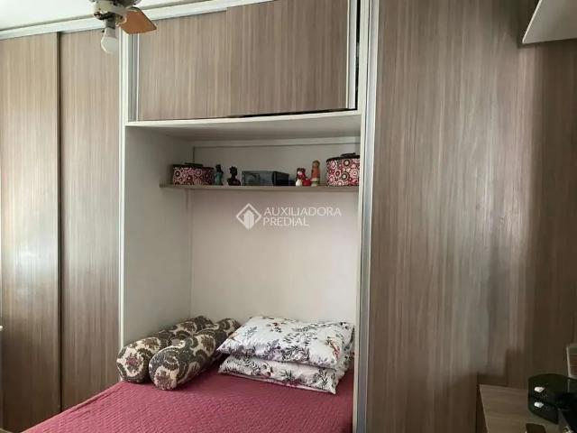 Apartamento para Venda em Porto Alegre/RS Humaitá 2 Quartos