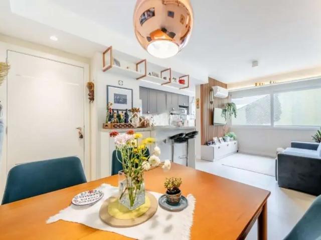 Apartamento para Venda em Porto Alegre/RS Higienópolis 2 Quartos