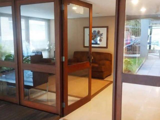 Apartamento para Venda em Porto Alegre/RS Higienópolis 2 Quartos