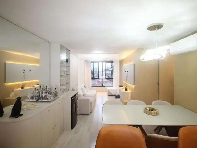 Apartamento para Venda em Porto Alegre/RS Jardim do Salso 3 Quartos